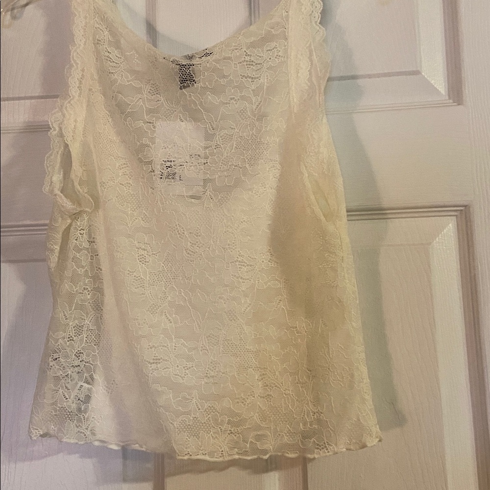Lace Tank - Picture 4 of 8